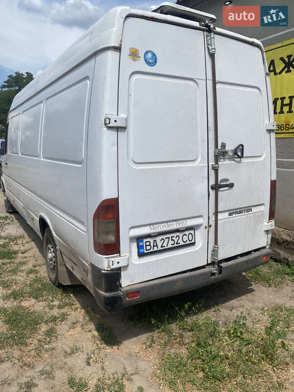 Грузовой фургон Mercedes-Benz Sprinter 1999 в Добровеличковке
