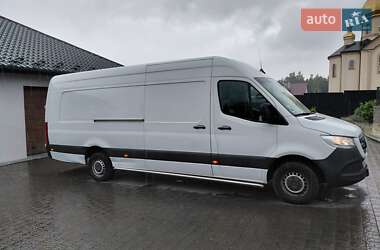 Вантажний фургон Mercedes-Benz Sprinter 2022 в 