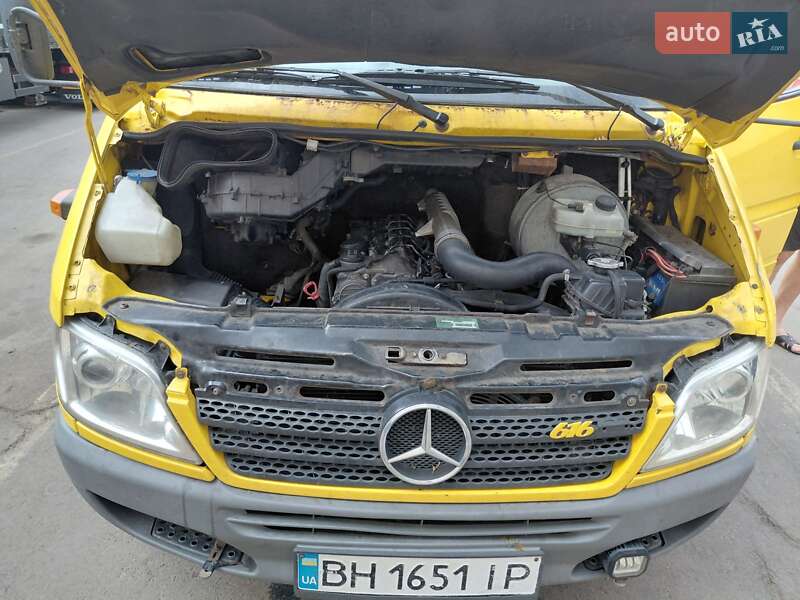 Эвакуатор Mercedes-Benz Sprinter 2004 в Черноморске