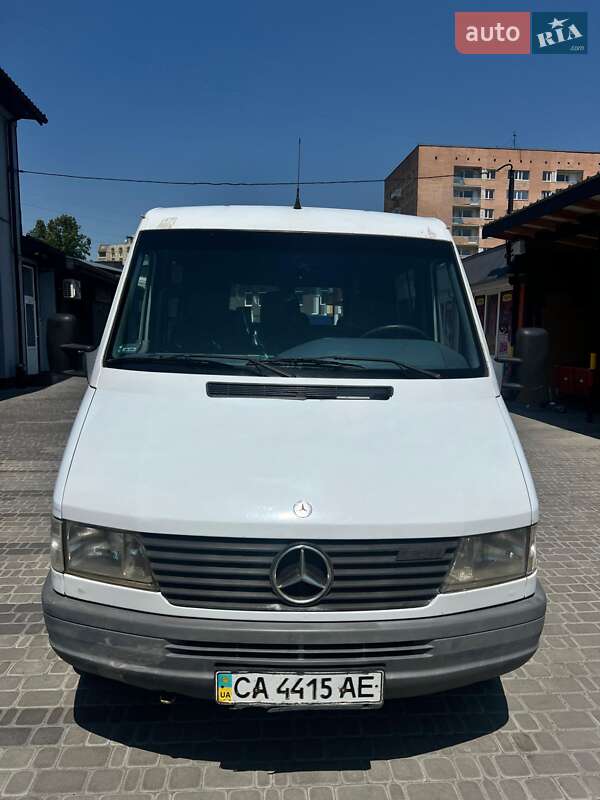 Грузопассажирский фургон Mercedes-Benz Sprinter 1999 в Белой Церкви
