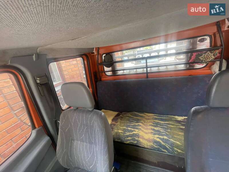 Платформа Mercedes-Benz Sprinter 1998 в Киверцах
