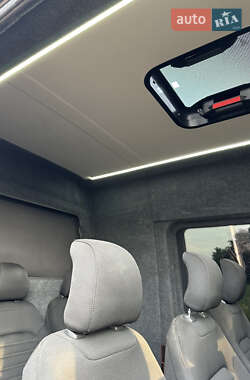 Грузовой фургон Mercedes-Benz Sprinter 2015 в 