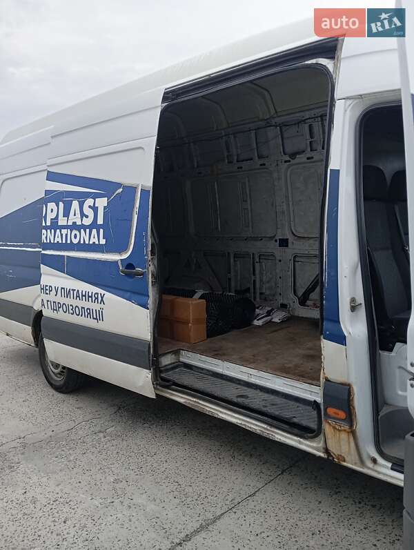 Грузовой фургон Mercedes-Benz Sprinter 2012 в Ужгороде