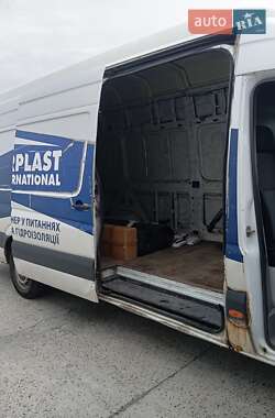 Грузовой фургон Mercedes-Benz Sprinter 2012 в 