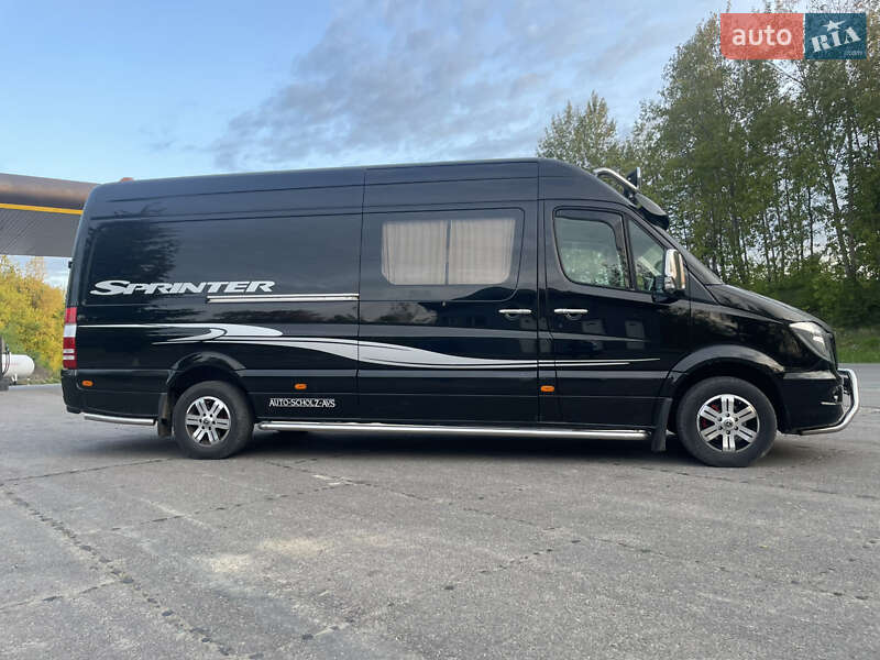 Вантажопасажирський фургон Mercedes-Benz Sprinter 2017 в Коломиї