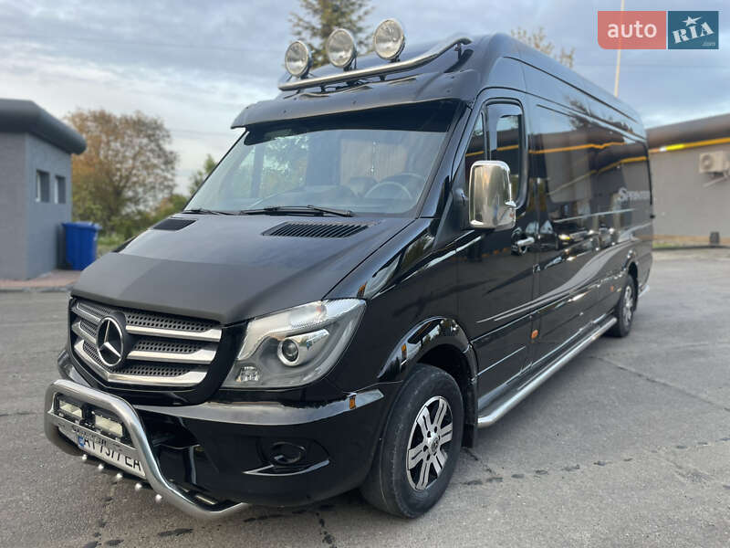 Вантажопасажирський фургон Mercedes-Benz Sprinter 2017 в Коломиї