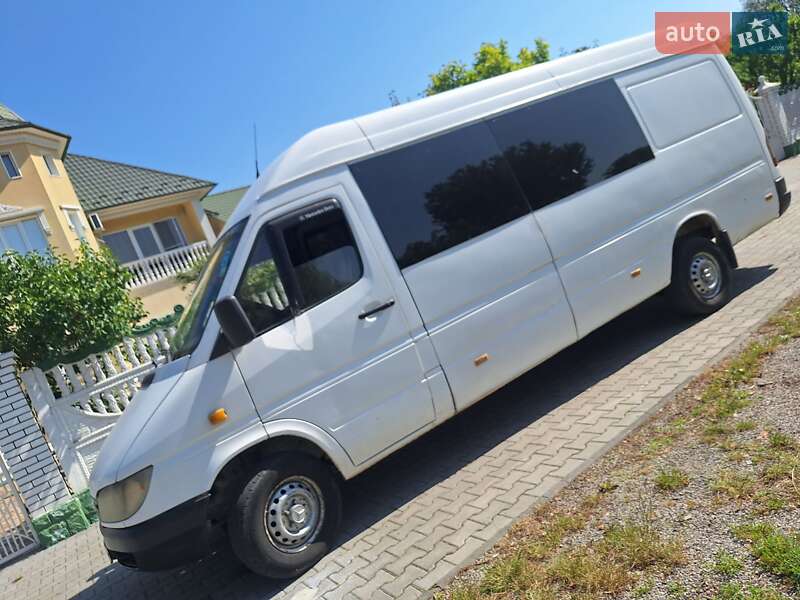 Мікроавтобус Mercedes-Benz Sprinter 2000 в Чернівцях