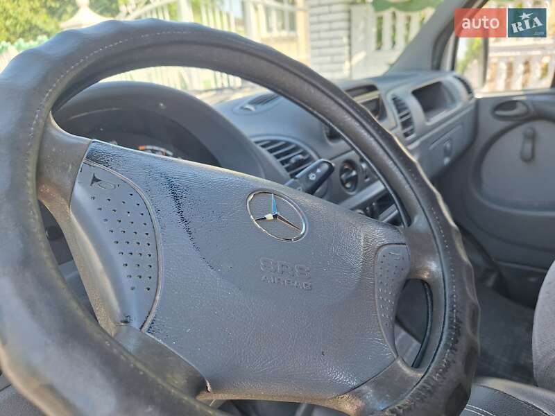 Мікроавтобус Mercedes-Benz Sprinter 2000 в Чернівцях