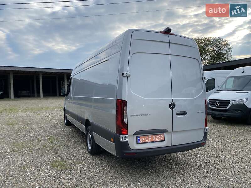 Грузовой фургон Mercedes-Benz Sprinter 2023 в Хусте