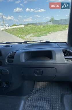 Грузовой фургон Mercedes-Benz Sprinter 2004 в 