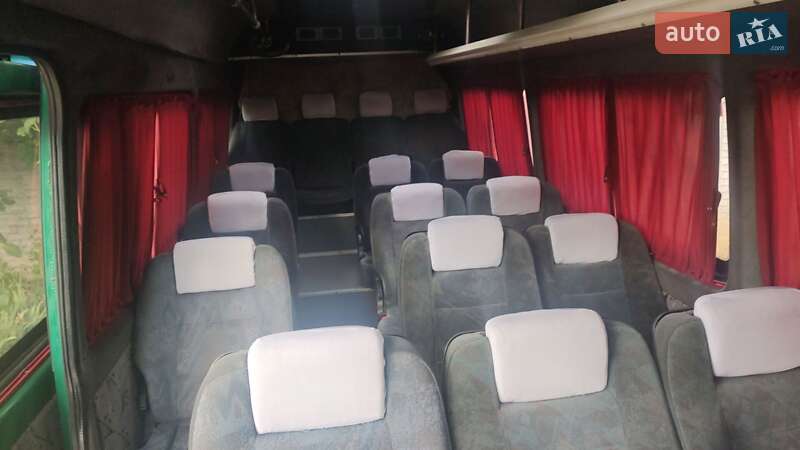 Микроавтобус Mercedes-Benz Sprinter 2001 в Кривом Роге