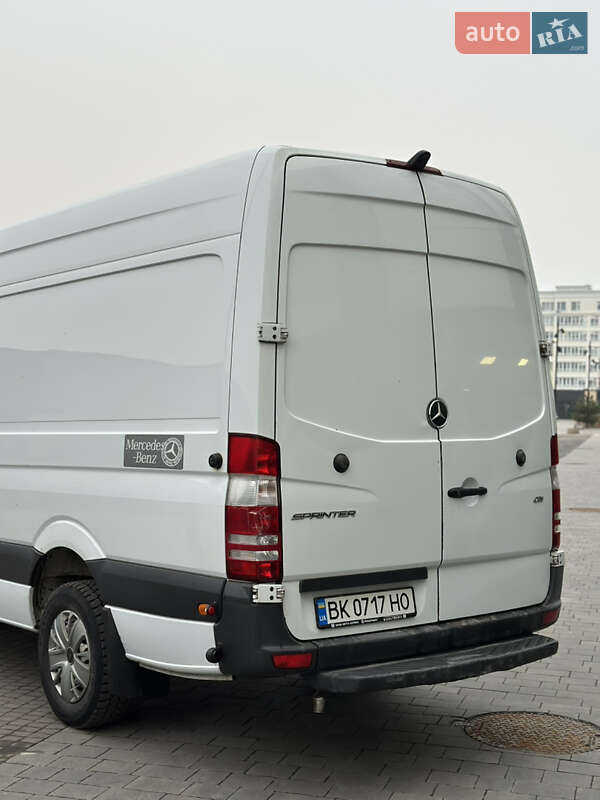 Грузовой фургон Mercedes-Benz Sprinter 2017 в Хмельницком