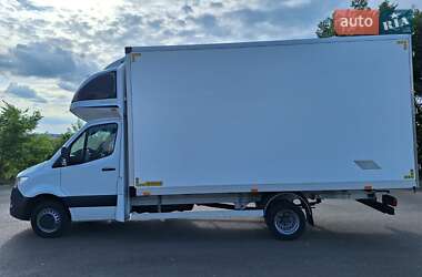 Грузовой фургон Mercedes-Benz Sprinter 2021 в 