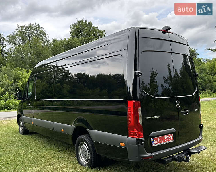 Грузопассажирский фургон Mercedes-Benz Sprinter 2020 в Кадубовцах