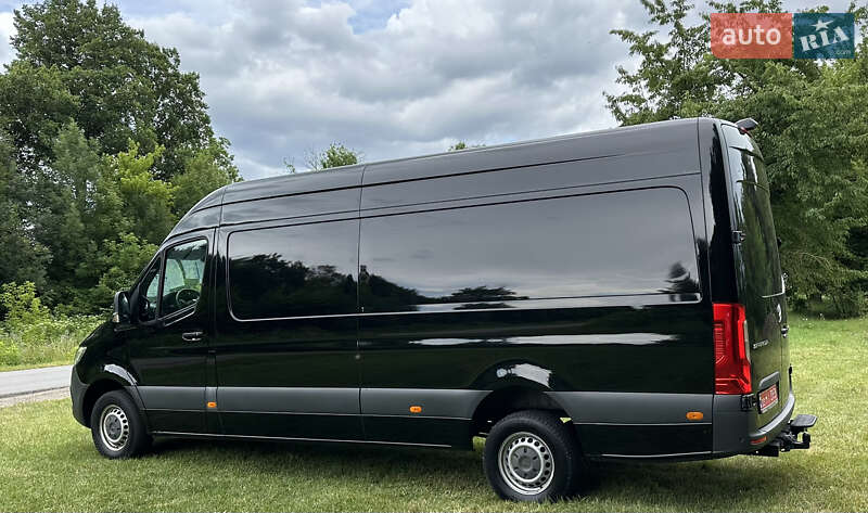 Грузопассажирский фургон Mercedes-Benz Sprinter 2020 в Кадубовцах