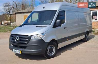 Грузовой фургон Mercedes-Benz Sprinter 2020 в 