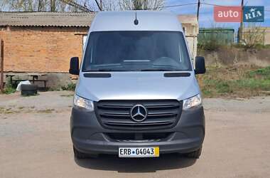 Грузовой фургон Mercedes-Benz Sprinter 2020 в 