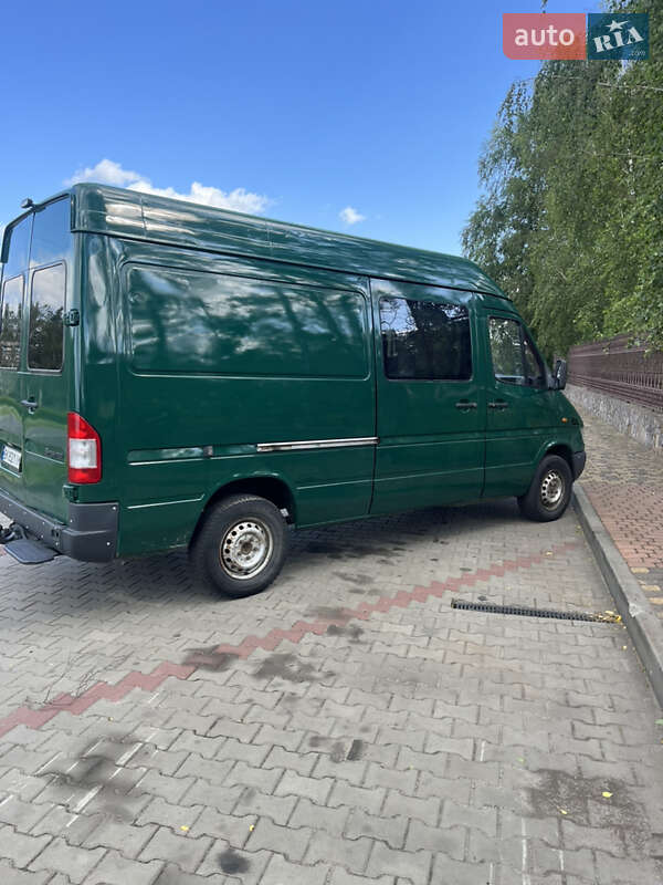 Грузовой фургон Mercedes-Benz Sprinter 2002 в Маневичах