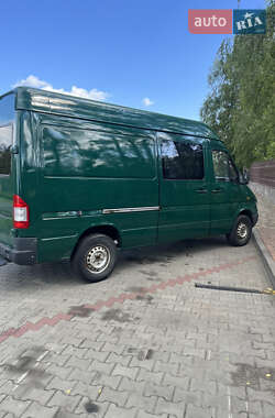 Грузовой фургон Mercedes-Benz Sprinter 2002 в 