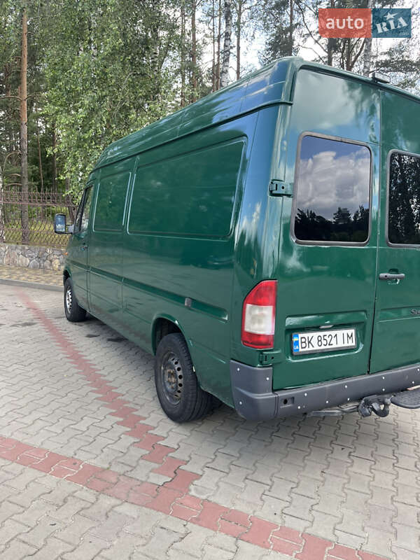 Грузовой фургон Mercedes-Benz Sprinter 2002 в Маневичах