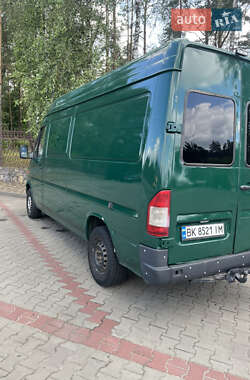 Грузовой фургон Mercedes-Benz Sprinter 2002 в 