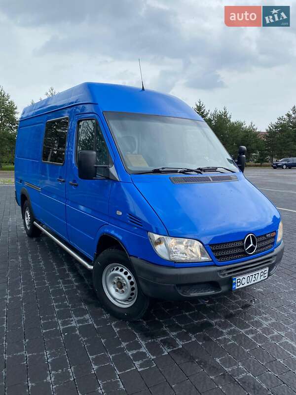 Mercedes-Benz Sprinter 2004