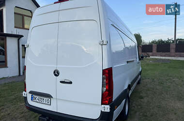 Грузовой фургон Mercedes-Benz Sprinter 2018 в 