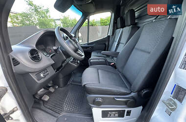 Грузовой фургон Mercedes-Benz Sprinter 2018 в 