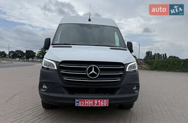 Грузовой фургон Mercedes-Benz Sprinter 2021 в 