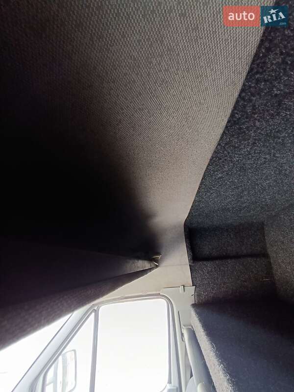 Вантажний фургон Mercedes-Benz Sprinter 2005 в Підволочиську
