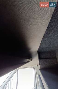 Грузовой фургон Mercedes-Benz Sprinter 2005 в 