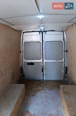 Грузовой фургон Mercedes-Benz Sprinter 2005 в 