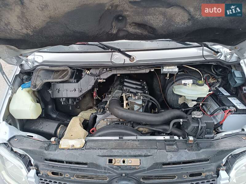 Вантажний фургон Mercedes-Benz Sprinter 2005 в Підволочиську