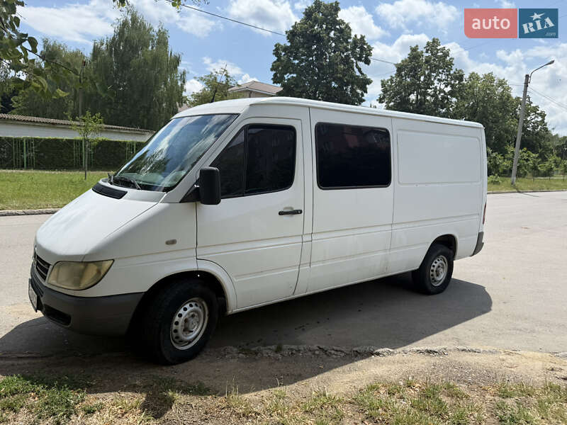 Mercedes-Benz Sprinter 2004