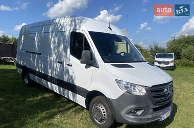 Грузовой фургон Mercedes-Benz Sprinter 2022 в 