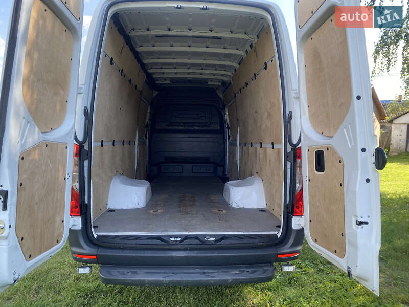 Грузовой фургон Mercedes-Benz Sprinter 2022 в Дубно