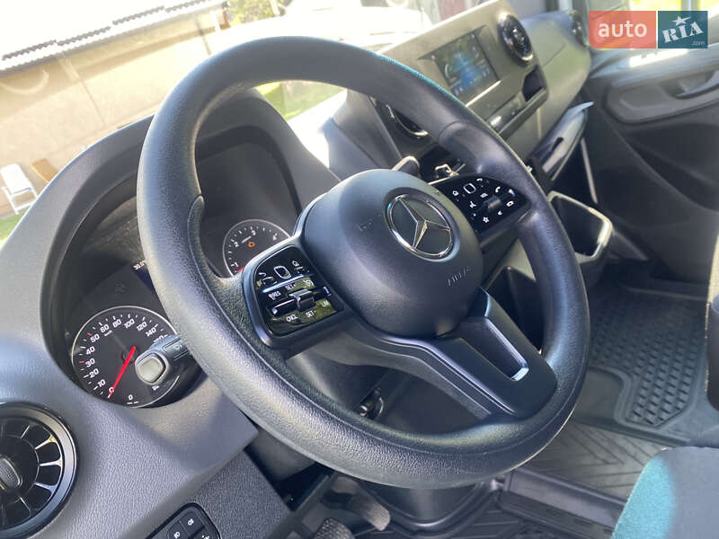 Грузовой фургон Mercedes-Benz Sprinter 2022 в Дубно
