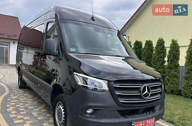 Вантажопасажирський фургон Mercedes-Benz Sprinter 2020 в 