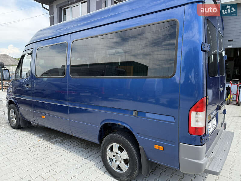 Микроавтобус Mercedes-Benz Sprinter 2005 в Хотине