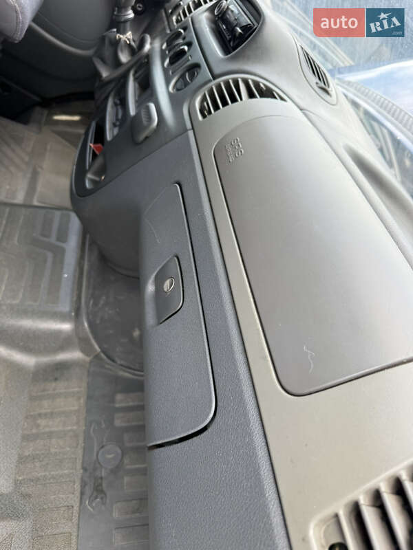 Микроавтобус Mercedes-Benz Sprinter 2005 в Хотине