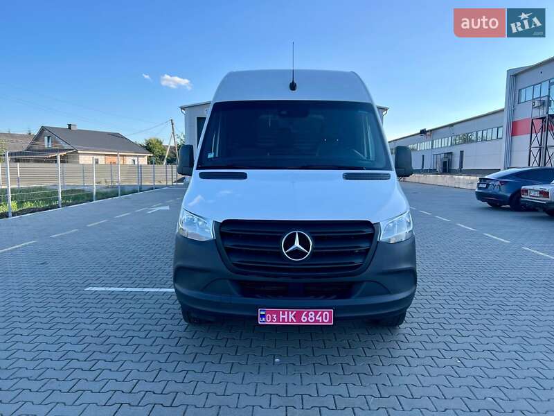 Грузовой фургон Mercedes-Benz Sprinter 2021 в Нововолынске