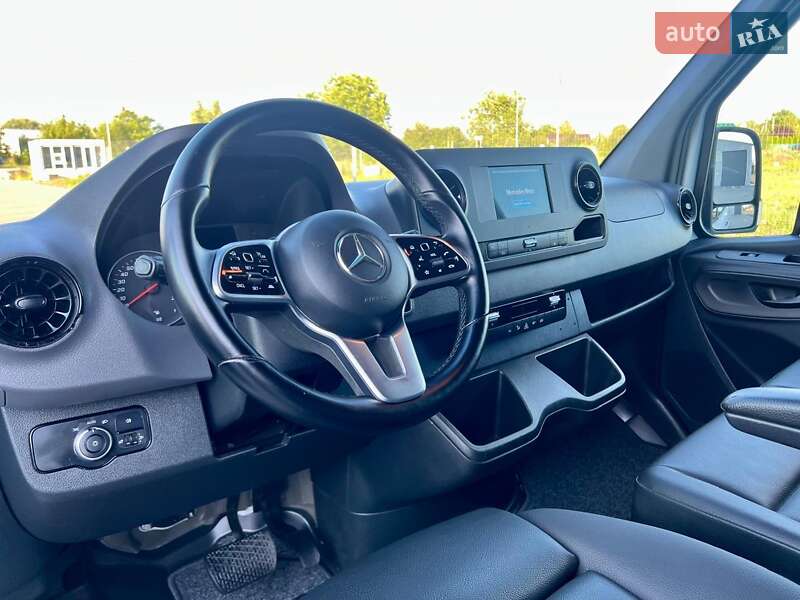 Грузовой фургон Mercedes-Benz Sprinter 2021 в Нововолынске