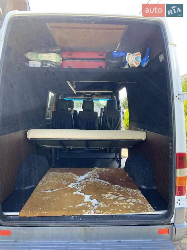 Микроавтобус Mercedes-Benz Sprinter 2005 в Калуше