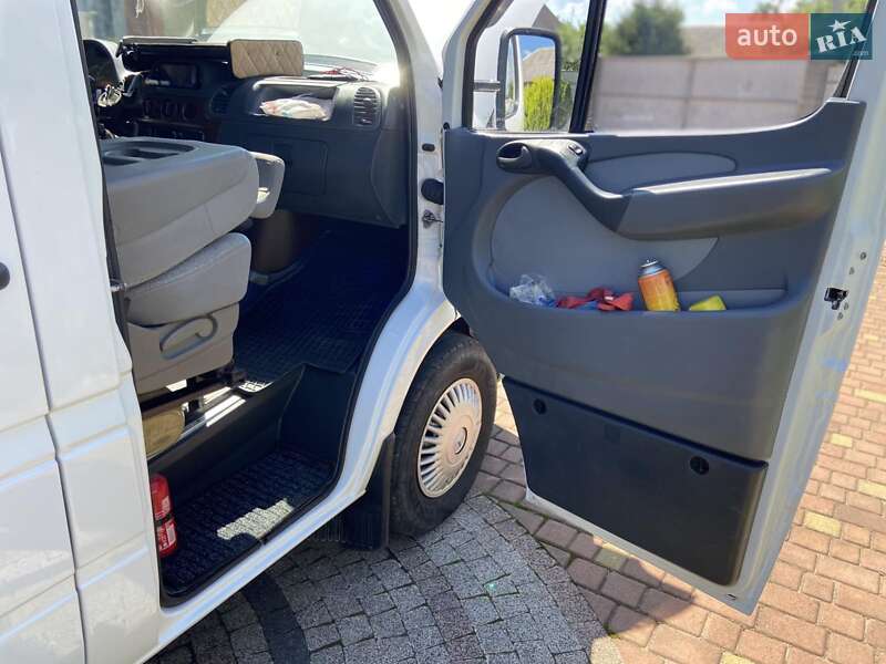 Микроавтобус Mercedes-Benz Sprinter 2005 в Калуше