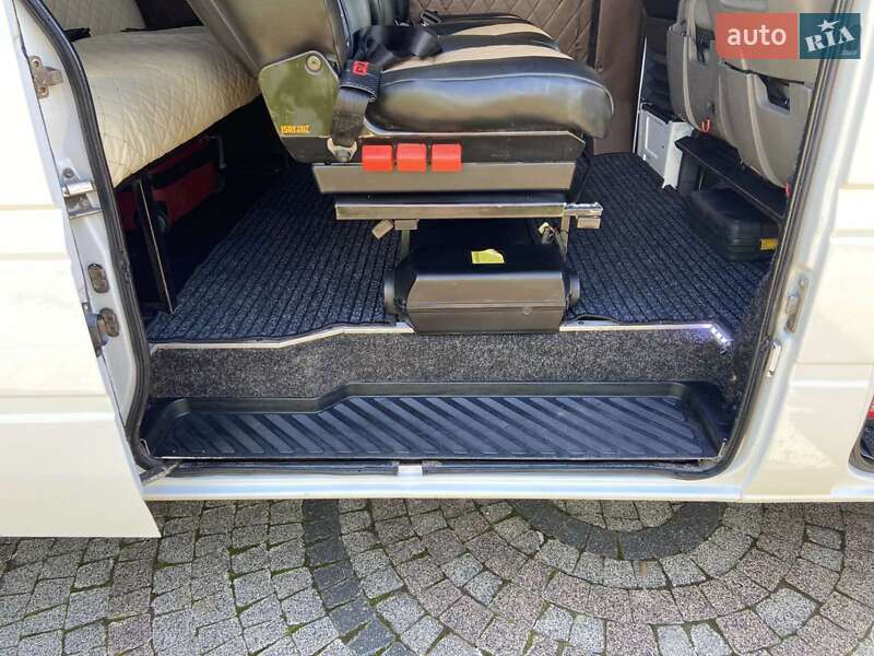 Микроавтобус Mercedes-Benz Sprinter 2005 в Калуше