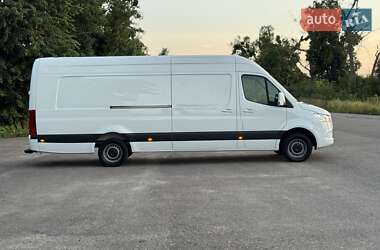 Грузовой фургон Mercedes-Benz Sprinter 2020 в 