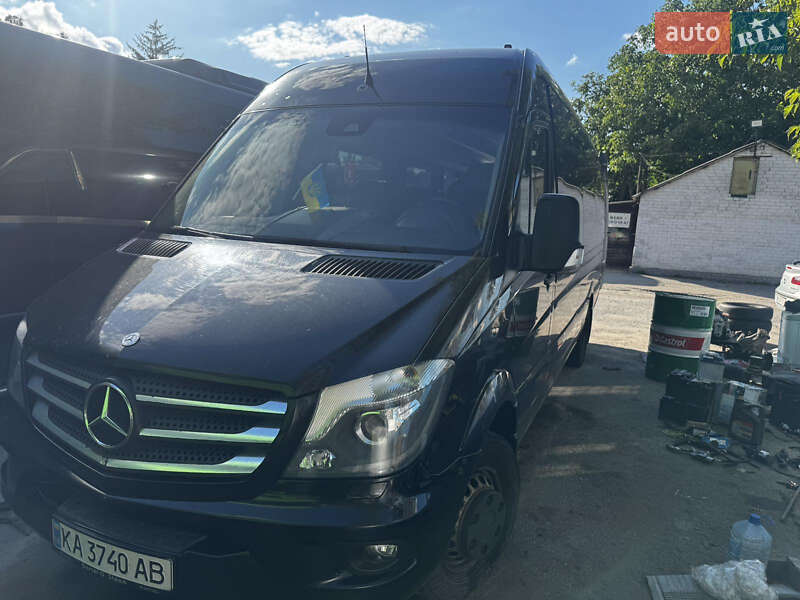 Туристический / Междугородний автобус Mercedes-Benz Sprinter 2015 в Киеве