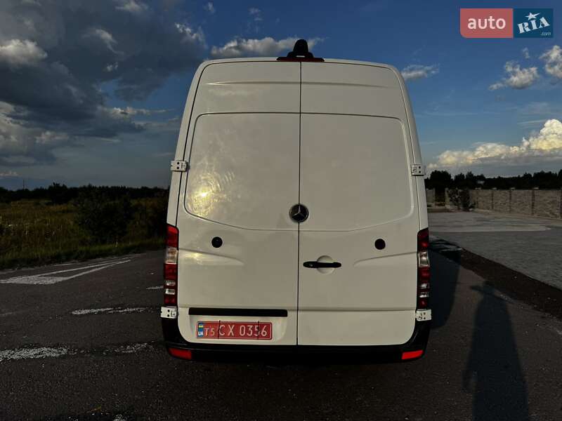 Вантажний фургон Mercedes-Benz Sprinter 2019 в Рівному