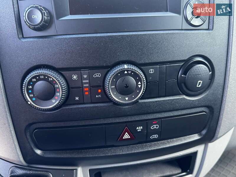 Вантажний фургон Mercedes-Benz Sprinter 2019 в Рівному