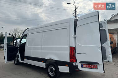 Грузовой фургон Mercedes-Benz Sprinter 2020 в 